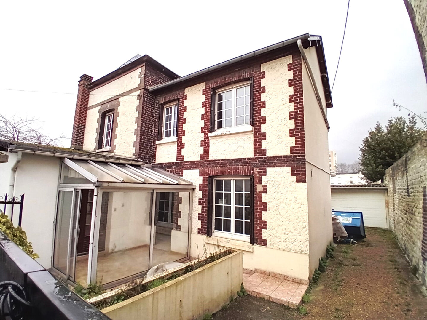 Maison  6 pièce(s) 140 m2